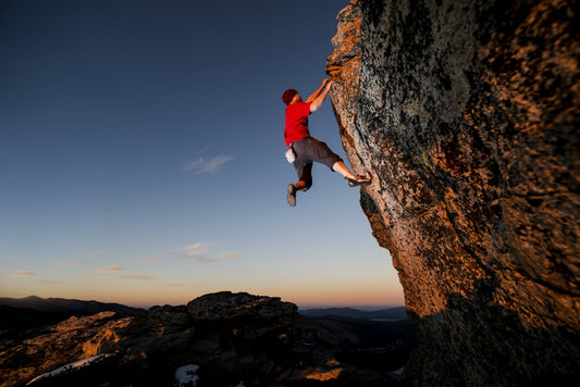 Ultimate-Hiking-Guide-Rugged-Watches-Navigation-and-Wilderness-Safety EZON Watch